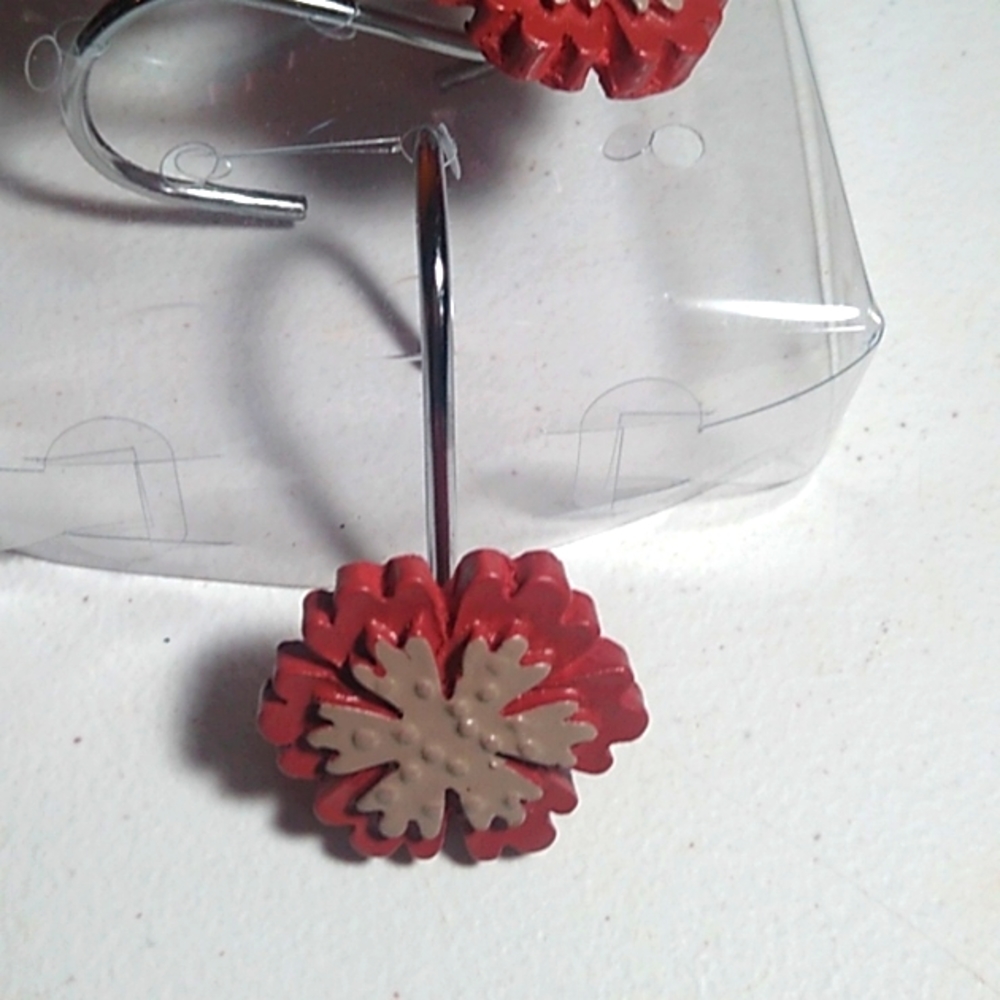 🖐🏽 Pack of 12 Flower shower curtain hooks - Picture 3 of 4